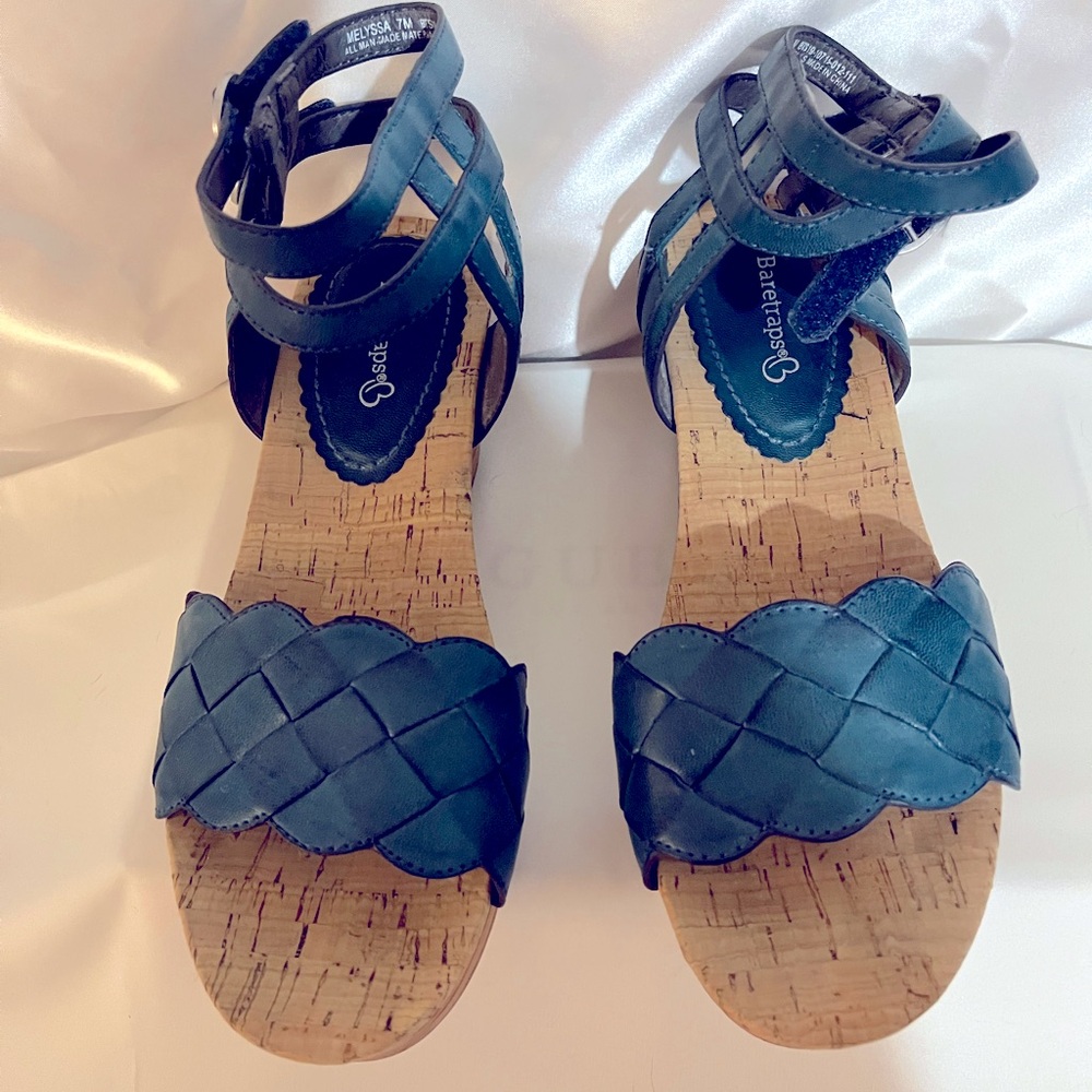 Baretraps teal 2.5” wedge sandals. Can adjust w/ Velcro or w/ buckles. Size 7